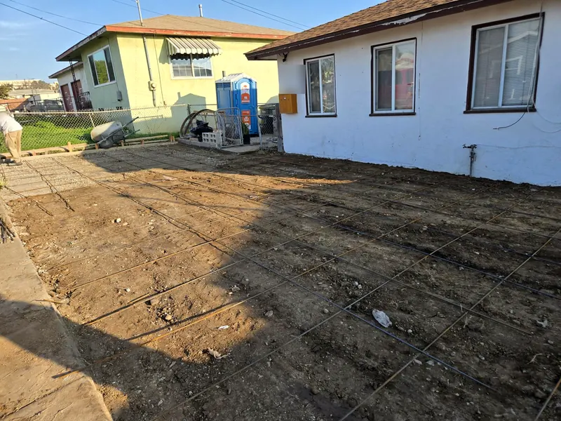 MX FUEL plate compactor on a paver base