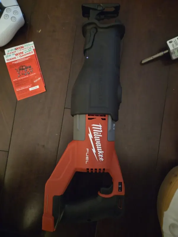 Reciprocating saw (Sawzall)